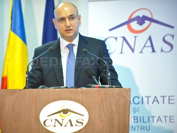 Pensionarii cu venit sub 740 lei nu platesc contributia la sanatate nici in 2011, nici in 2012