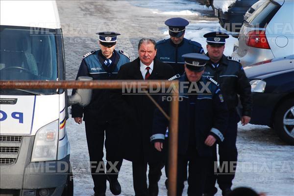 Arestarea lui Constantin Nicolescu radicalizeaza opozitia "de mamaliga"
