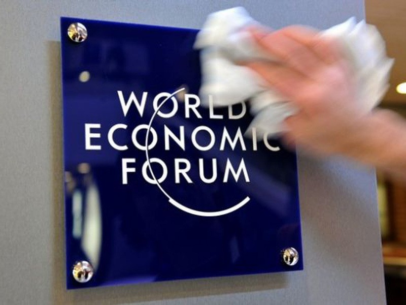 In Tunisia se moare de foame. La Davos unii platesc o avere ca sa invete cum sa faca bani