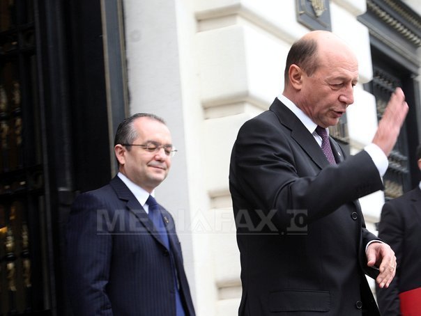 Basescu lui Igas: Stai sa vedem cu premierul si dupa aia...