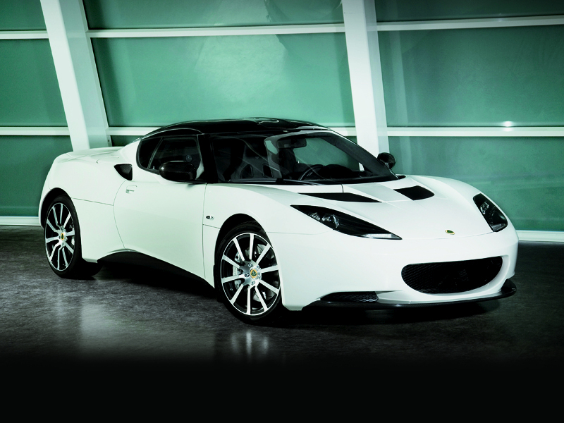Cum se va vinde cea mai ieftina masina scumpa? Studiu de caz: Lotus
