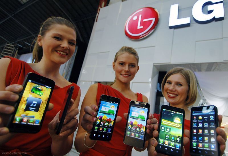 LG Optimus 3D – video preview la MWC 2011