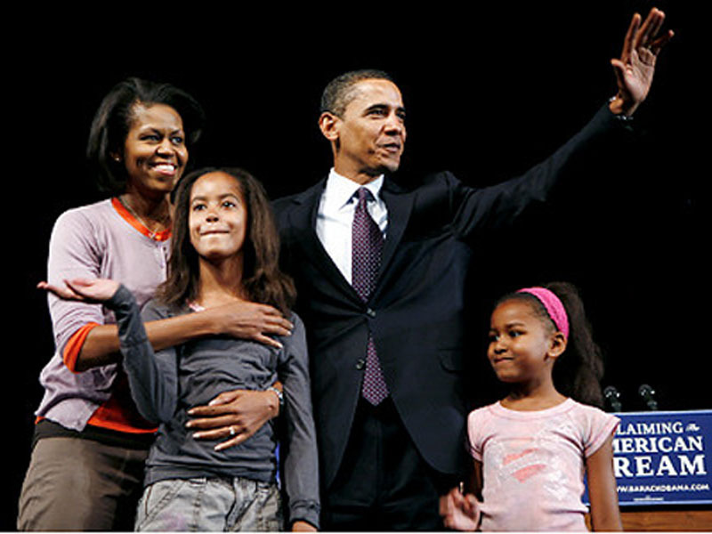 Fiicele lui Obama n-au voie pe Facebook