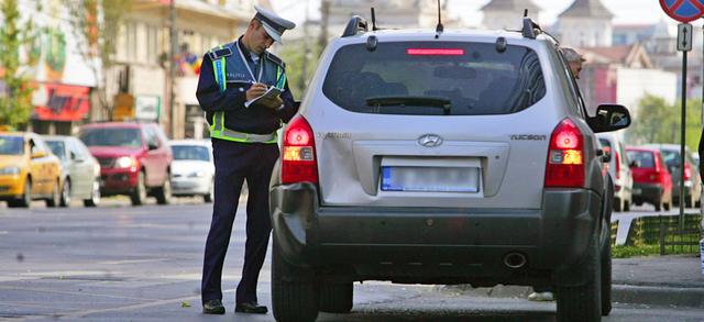 Cine este romanul care a reusit performanta sa ia saptamanal o amenda