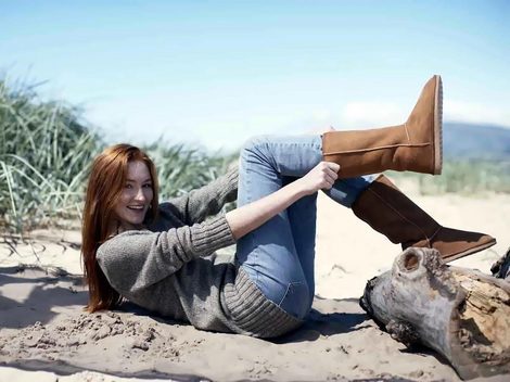 Creatorul UGG-urilor si-a vandut ideea de milioane pentru trei perechi de cizme