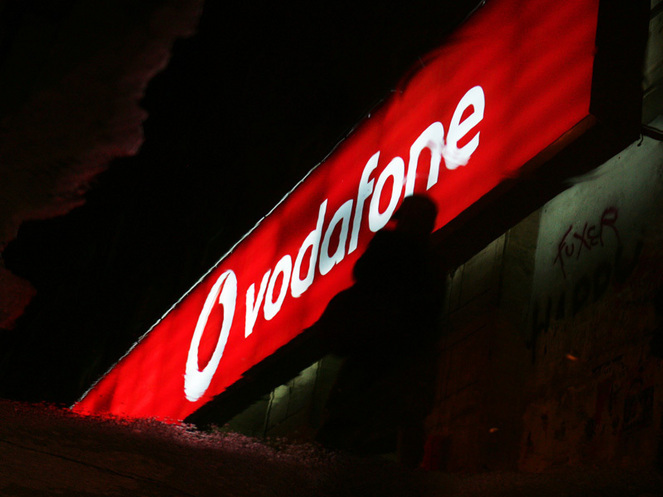 Vodafone incheie un parteneriat cu RBS Romania pentru plata facturii