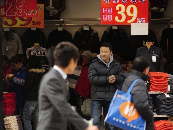 Financial Times: Era produselor chinezesti ieftine se apropie de sfarsit
