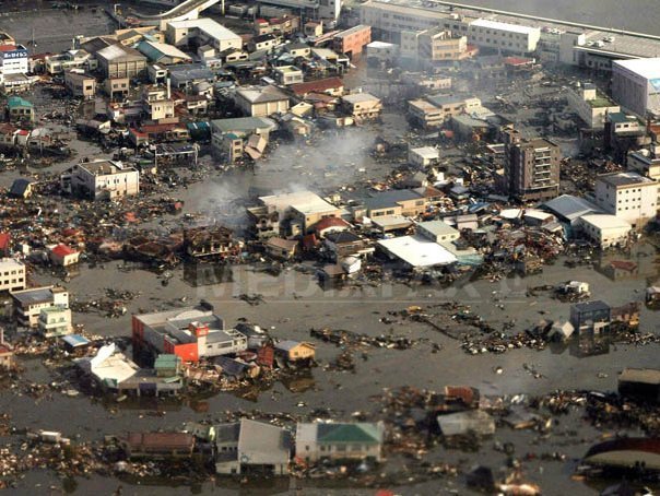 Bilantul cutremurului din Japonia a depasit 6.500 de morti