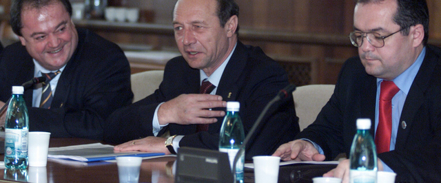 Boc si Blaga au anuntat ca vor candida la sefia PDL. Ce solutie prefera Basescu pentru guvern