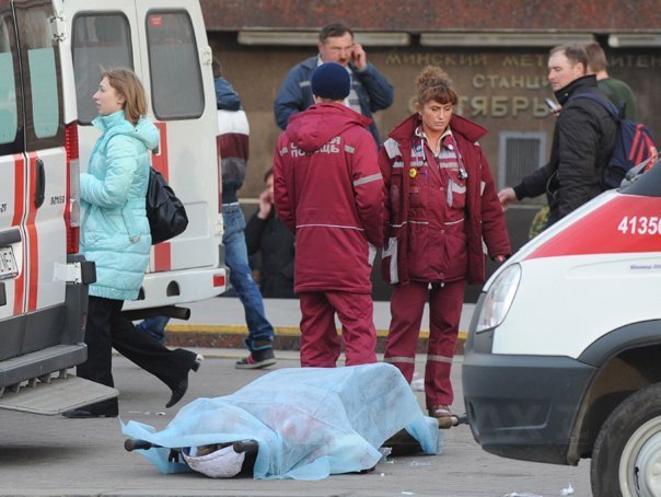 Sapte morti si aproximativ 100 de raniti, in urma unui act terorist la metroul din Minsk