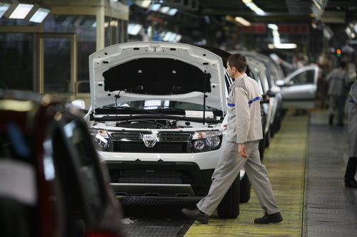 Group Renault Romania a selectat 70 de stagiari pentru a lucra pe platforma uzinei Dacia
