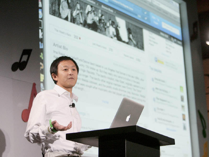 Noul rival al Facebook - cui ii va face probleme aplicatia Color?