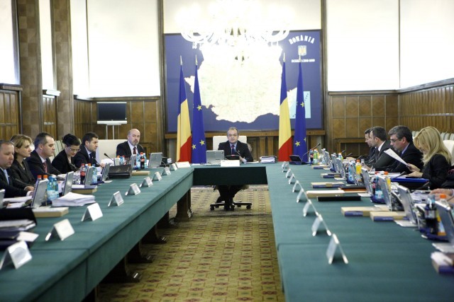 Guvernul schimba legea ca sa impuna in judete proiectele Ministerului Dezvoltarii