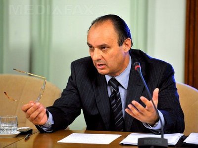 Ioan Avram Muresan, condamnat la 7 ani de detentie pentru coruptie