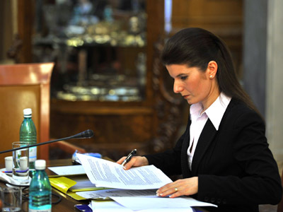 Cu Monica Ridzi la tribunal. Ce spune fosta ministra despre cazul ei