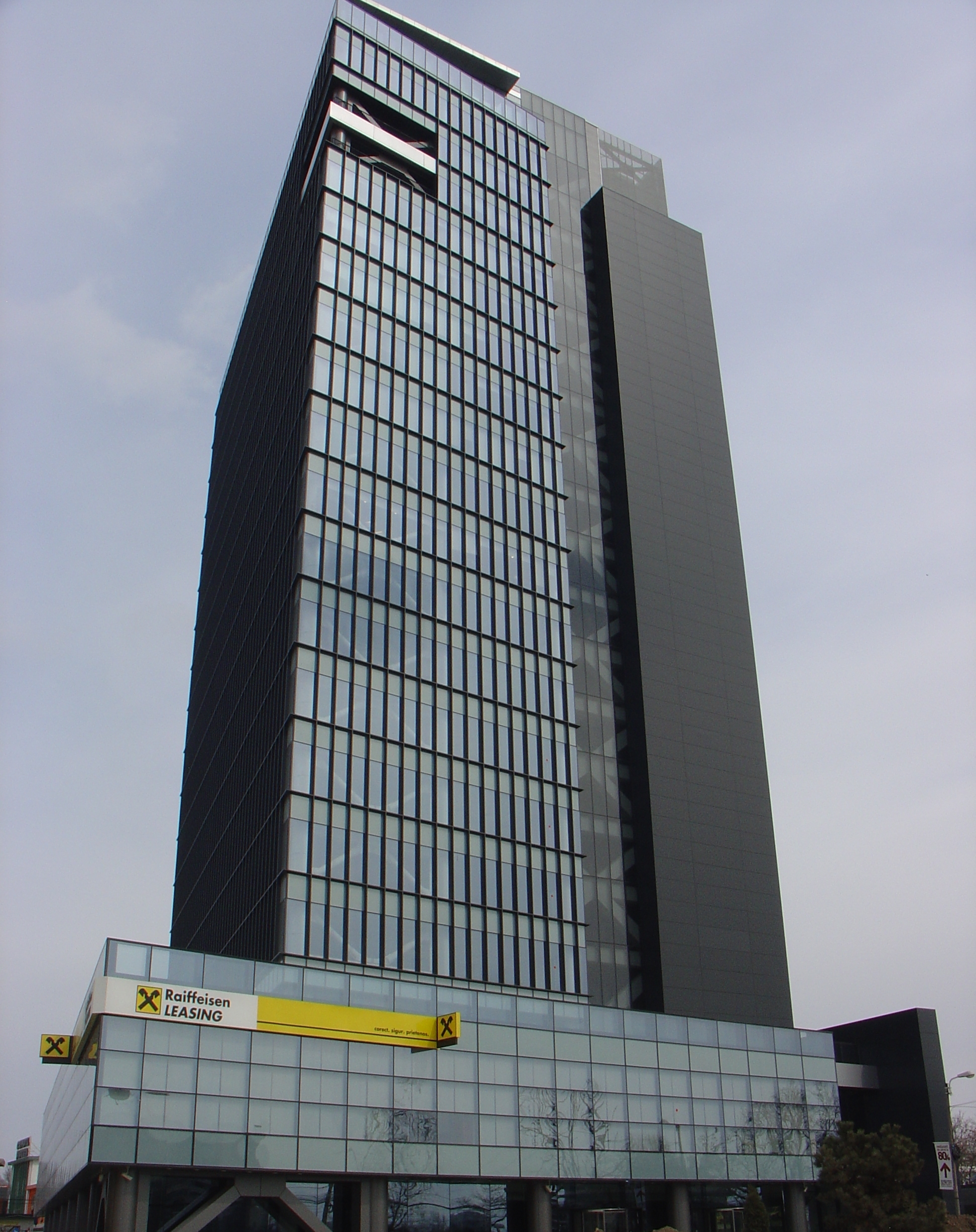Finantarile acordate prin Raiffeisen Leasing au crescut anul trecut de cinci ori