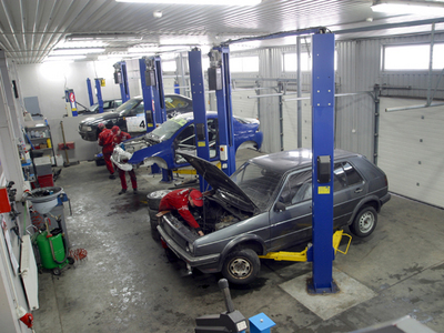 Service-urile auto ar putea fi obligate sa permita clientilor sa asiste la lucrarile de reparatii