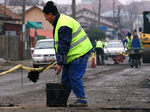 Firma care a castigat repararea strazilor din Vatra Dornei, infiintata cu doua zile inaintea licitatiei