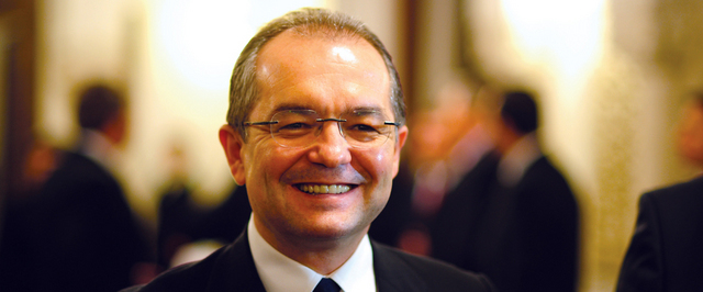 Intr-o jumatate de mandat, Boc si-a asumat raspunderea cat toti ceilalti premieri in 20 de ani de guvernare