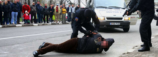 Hotii fura o masina la doua ore. Cele mai vanate autoturisme din Romania