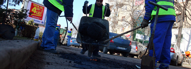 "Am vrut sa castigam timp". O licitatie accelerata, de 300 milioane de euro, pentru toti regii asfaltului