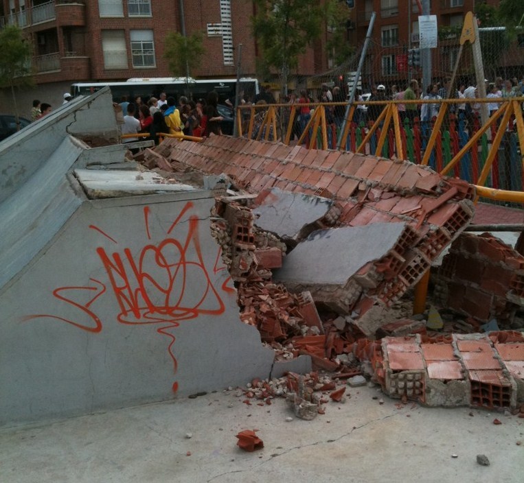 Doua cutremure in Spania. Bilant: 9 morti, aproape 300 de raniti (VIDEO)