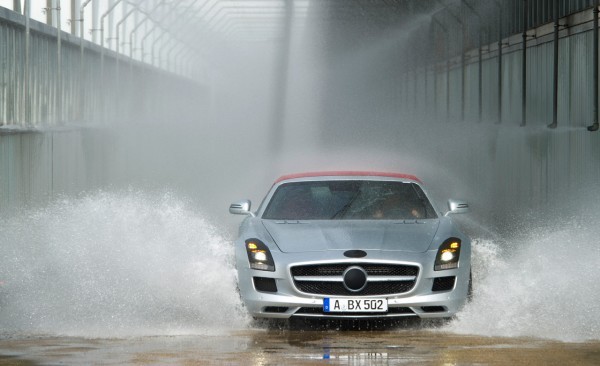 Legenda in varianta Roadster! Cum va arata noul Mercedes SLS AMG (GALERIE FOTO)