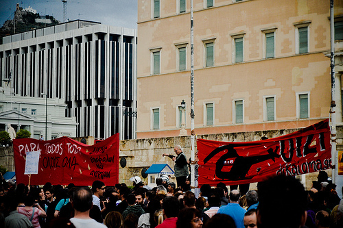 Miscarile "indignatilor" s-au extins si in Grecia. Autoritatile: "E o miscare bazata pe un singur sentiment, furia" (VIDEO)