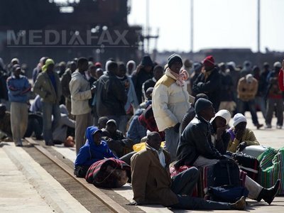 Nave europene si NATO au lasat 61 de emigranti africani sa moara de sete si de foame in Mediterana