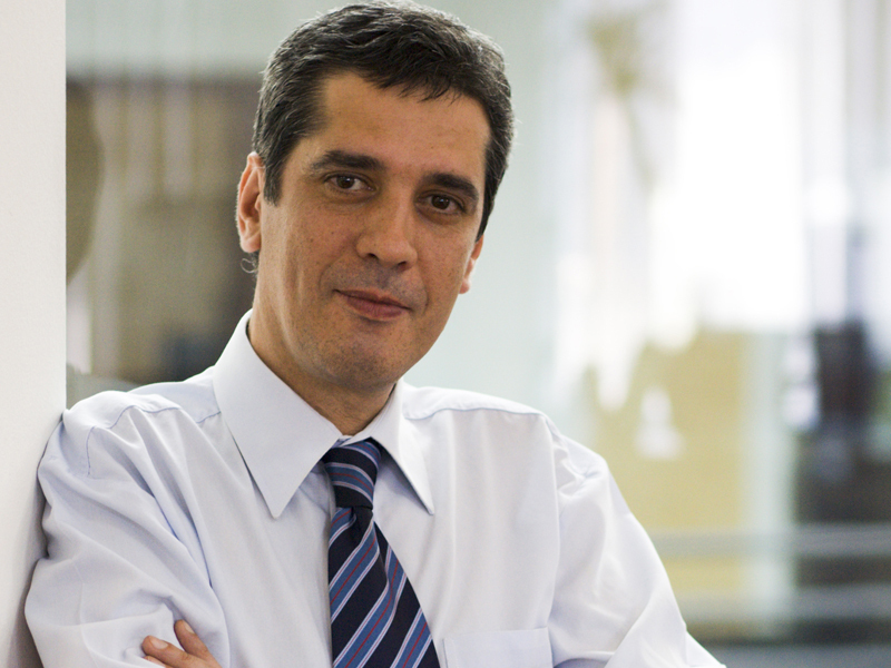 Iulian Anghel: Romania are de astazi un nou prim-ministru