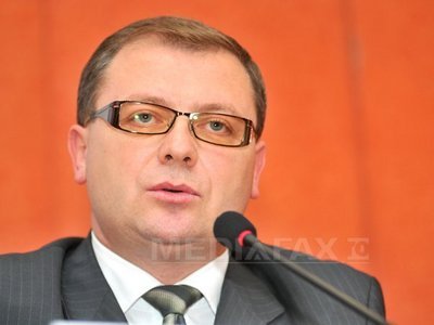 Seful Politiei: Incurajez folosirea pistolului, e o forma de fermitate