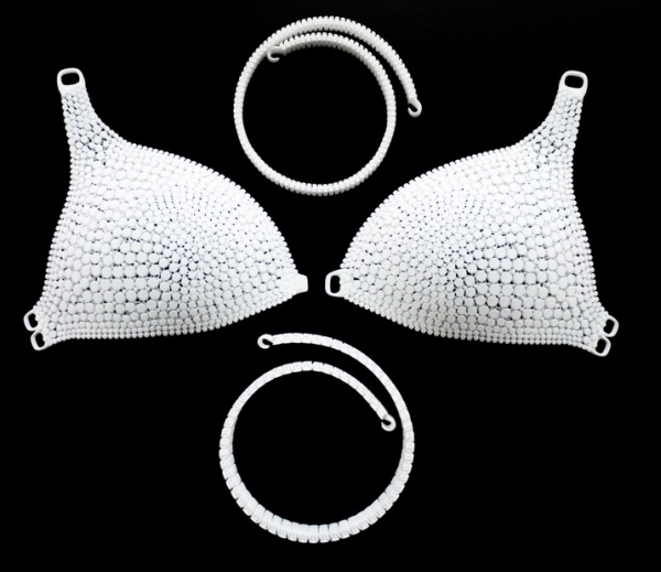 Primul produs de imbracaminte creat de o imprimanta 3D: un costum de baie (VIDEO)