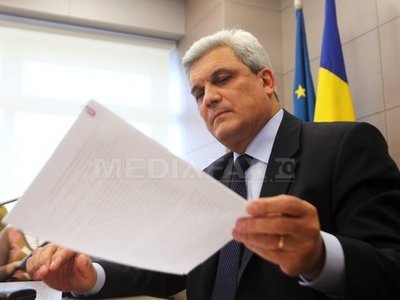 Hidroelectrica si CNH ar putea fi primele companii cu management privat