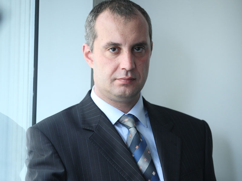 TINERI MANAGERI DE TOP: Alin Balanescu, managerul pentru care "accident" si "sanatate" inseamna bani