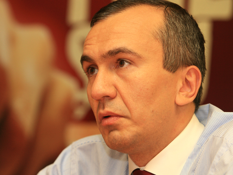 De la bere la telecom. Mihai Ghyka devine numarul doi in Vodafone
