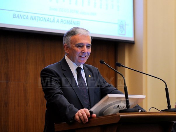 Isarescu: Buna guvernanta inseamna disciplina, in special fiscala, si schimbare culturala