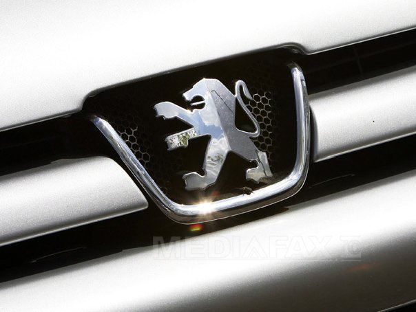 Peugeot si Renault raman in urma rivalilor pentru ca cedeaza presiunilor guvernului