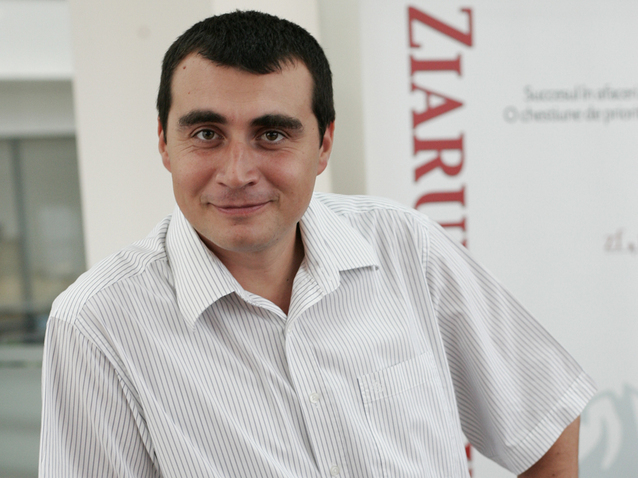 Tradarea tarii este atunci cand o impovarezi cu datorii