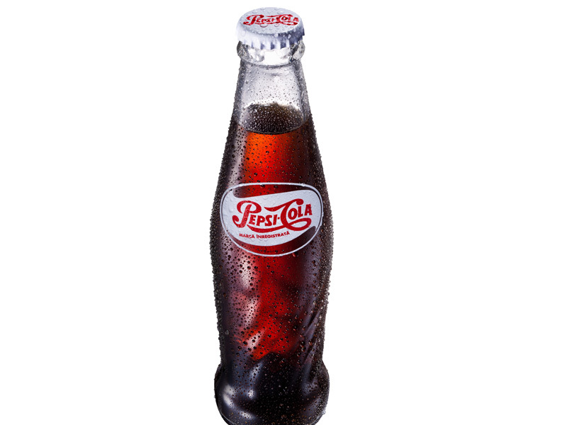 Editie limitata Pepsi-Cola, ca pe vremea anilor '70-'80