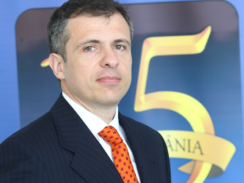 TINERI MANAGERI DE TOP: Bogdan Popescu concepe strategia de extindere a Metro Cash & Carry Romania