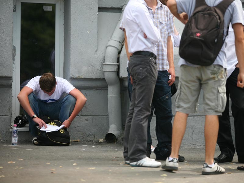 ROMANIA, GANDESTE-TE! Gandul ajuta sase liceeni sa ia BACALAUREATUL 2011 in toamna