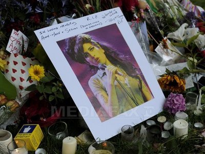 Funeraliile lui Amy Winehouse vor avea loc astazi