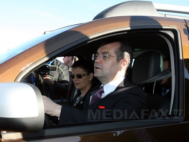 Boc si Boagiu au inaugurat 21 de km de autostrada din tronsonul Medgidia-Constanta
