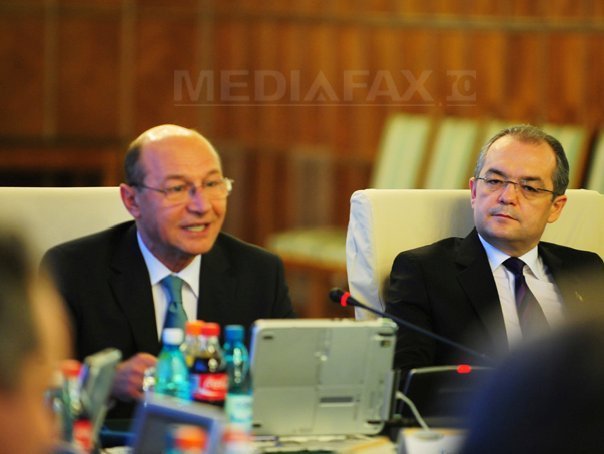 Basescu a vorbit cu Boc despre listari la BVB, Oltchim, Rompetrol si fonduri UE