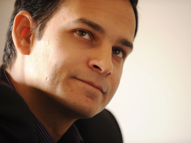 TINERI MANAGERI DE TOP: Razvan Bagiu, managerul multitouch de la CS Vision