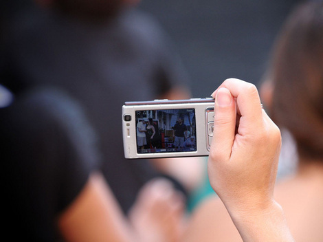 Apple va bloca filmarile cu dispozitivele sale la concerte