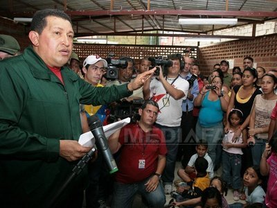 Hugo Chavez, grav bolnav: Din adapostul meu, duc lupta pentru viata