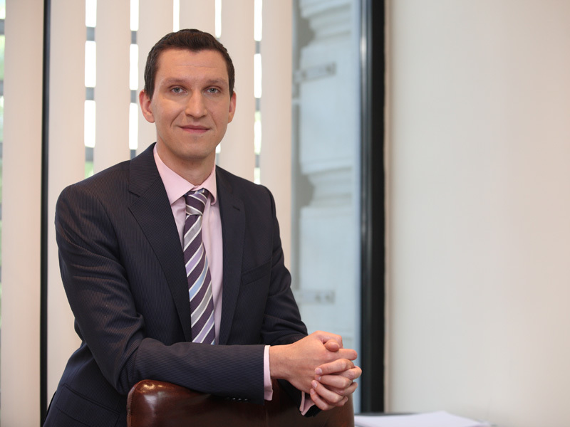 TINERI MANAGERI DE TOP: Bogdan Speteanu si cariera sa la BCR Leasing