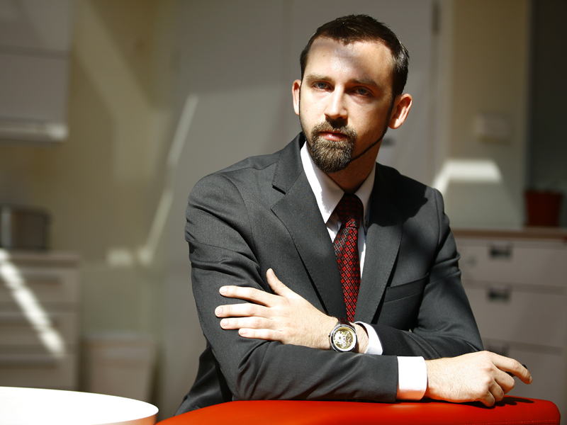 TINERI MANAGERI DE TOP: Ionut Gaota are jobul pe care si l-ar dori oricine - manager la Microsoft