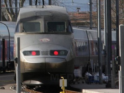 Cel putin 32 de morti dupa un accident feroviar pe o linie de mare viteza din China